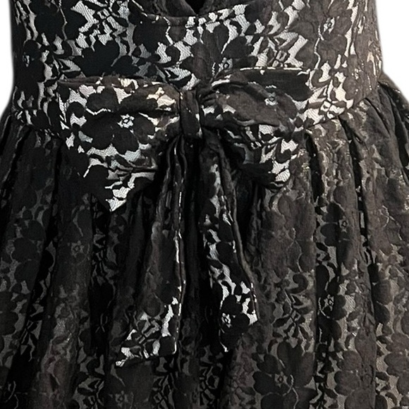 Women's Chi Chi London Black & White Lace Mini Dress Plus Size 18 - Picture 4 of 13